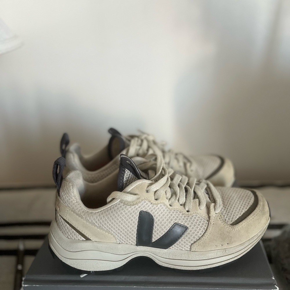 Veja Beige and Black Women's Sneakers